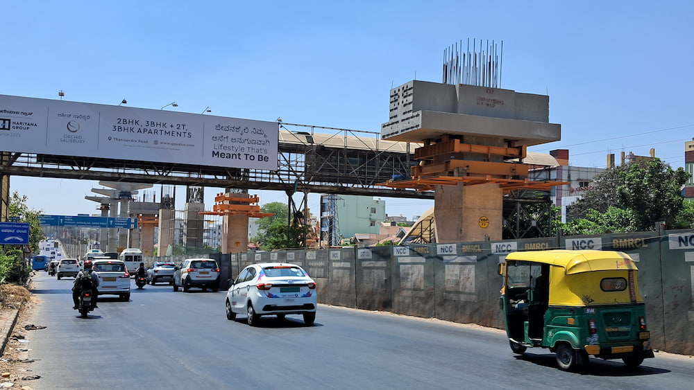 दिल्ली में दिल दहला देने वाली घटना: टक्कर के बाद घायल युवक को कैब में लेकर घंटों घूमता रहा ड्राइवर
